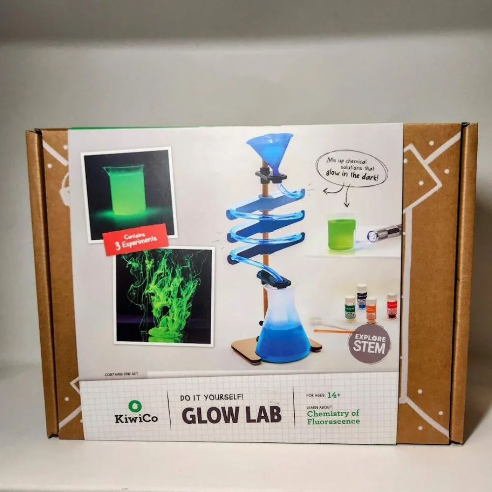 NEW Glow Lab KiwiCo. Kiwi Co. Crate Science Experiment Craft Kit UV Light Topics